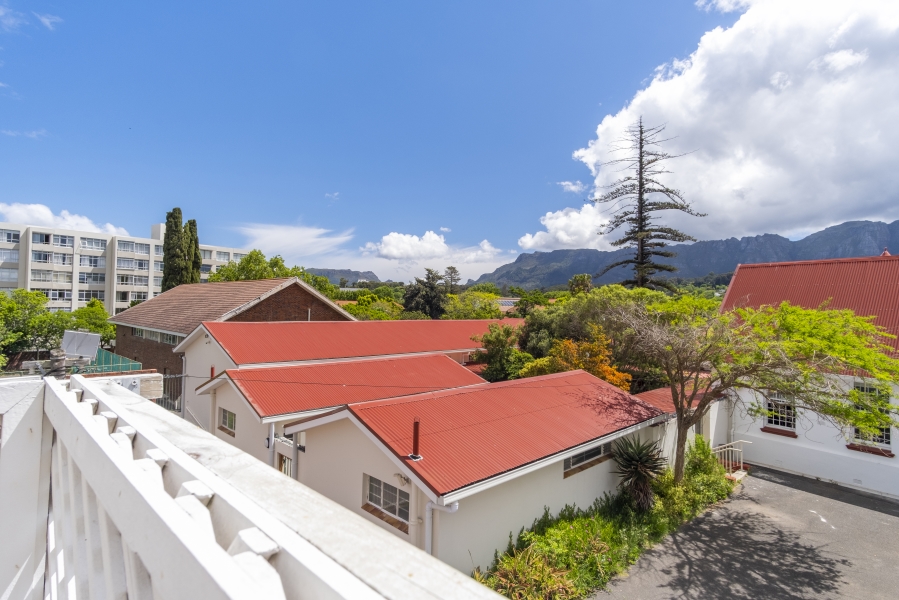 2 Bedroom Property for Sale in Wynberg Upper Western Cape